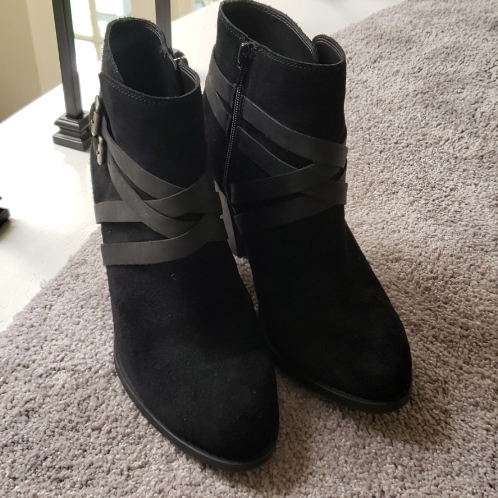 Lucky Brand suede ankle boots - Picture 2 of 3